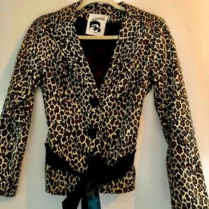 Leopard jacket. Size M.